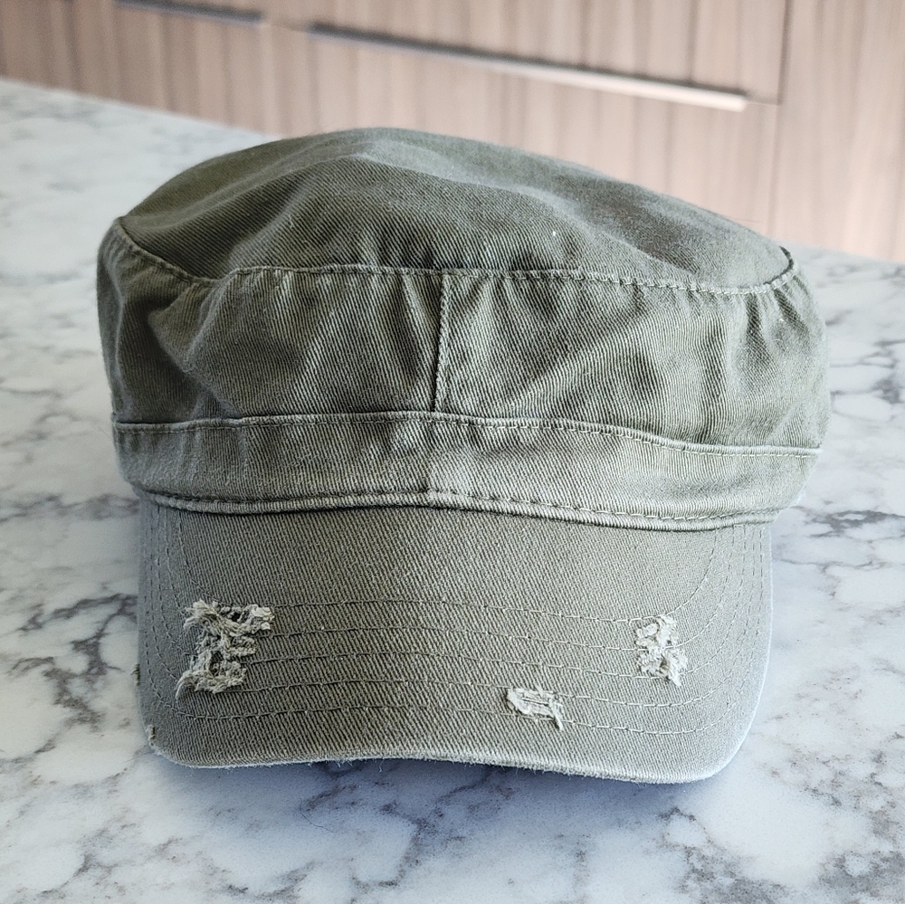 Distressed Corps Hat Olive Green